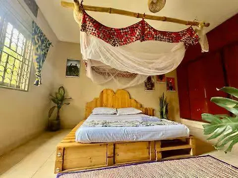 Casa de hóspedes Artist Green Oasis Kisaasi Home Kampala