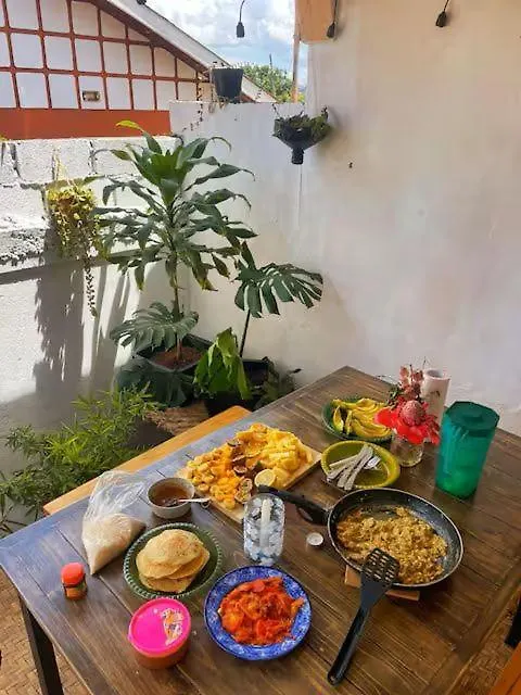 Casa de hóspedes Artist Green Oasis Kisaasi Home Kampala